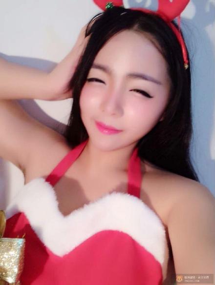 微博网红@赵梓茜 尺度私拍视图合集[158P+32V/1.77G]