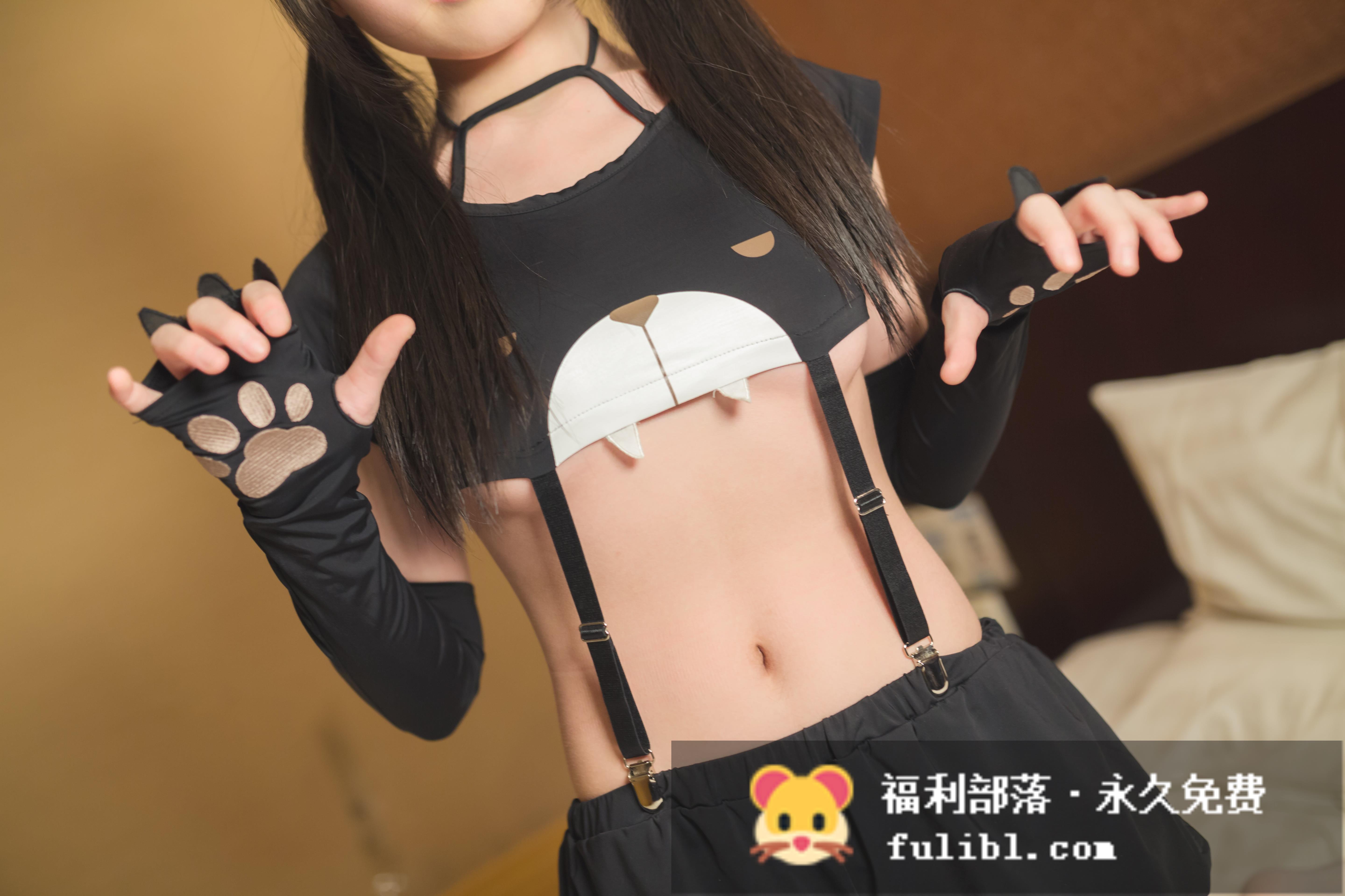 独家发布！微博极品软萝莉海盗熊大尺度套图（90p+1v）无修正原版分享