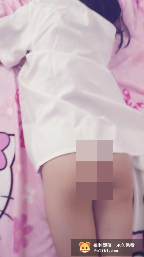 微博00后幼齿贫乳萝莉见木CHANVIP收费套图史上最全下载，包括最新蕾丝黑套图哟