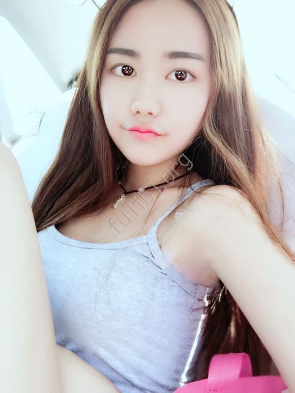 好可惜的漂亮妹子为了区区几千块拍自卫小视频做果体抵押 貌似还很享受[5P+1V/115M]