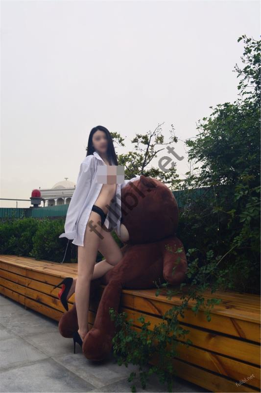 身材一流的极品网红@pigeon 尺度私拍合集[147P+1V/536M]