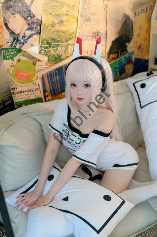 coser@绫波 - 碧蓝航线+新世纪福音战士 [72P/550M]